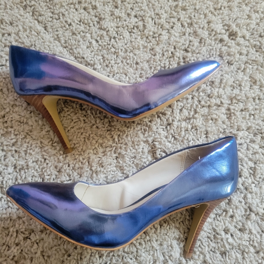 Heels - Picture 3 of 5